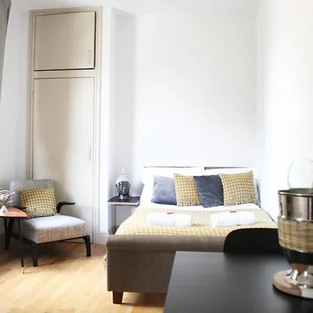 Charming Executive Apartment Birmingham